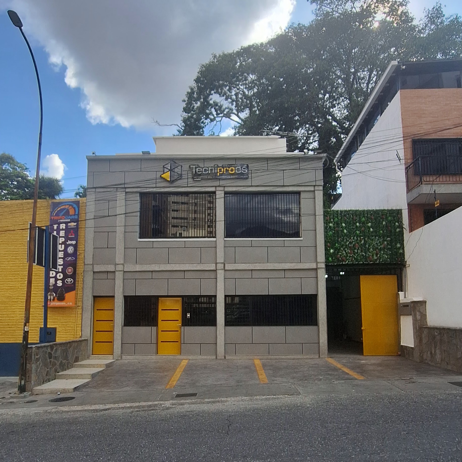 unnamed fachada